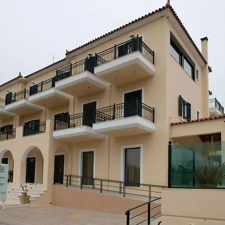 Chateau De Georges Hotel Gythio